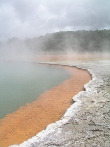 Wai-O-Tapu boiling lake